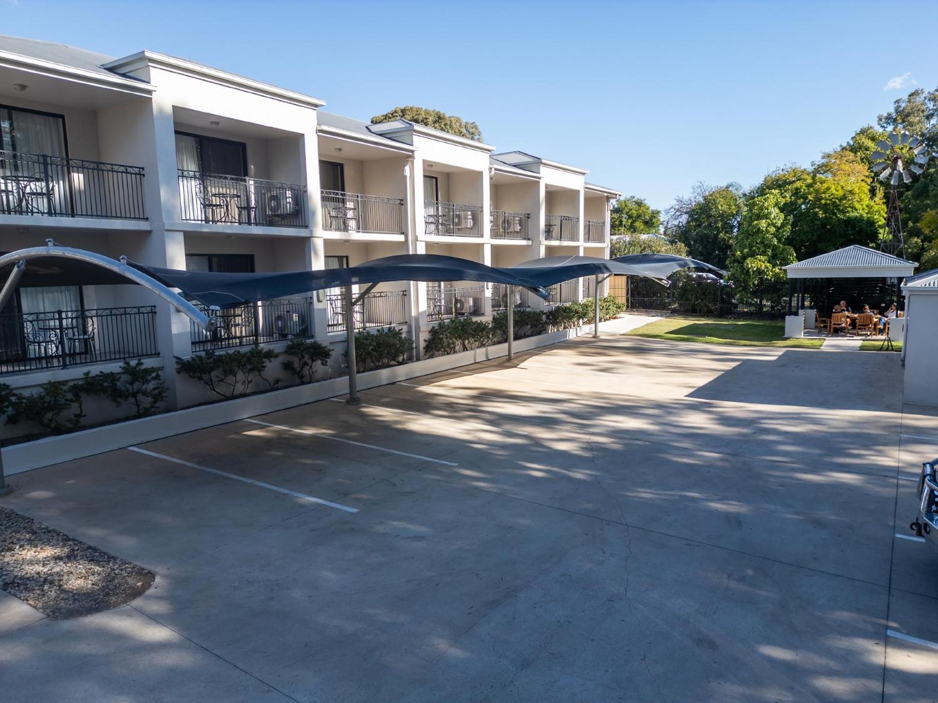 Dalby Fairway Motor Inn Dış mekan fotoğraf